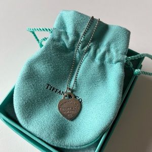 Return to Tiffany Heart Tag Charm and 24” Beaded Chain